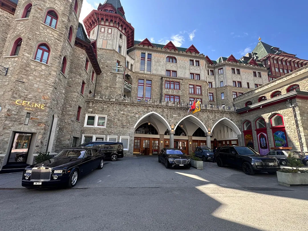 Aussenansicht des Hotels Badrutt’s Palace Hotel St. Moritz in St. Moritz