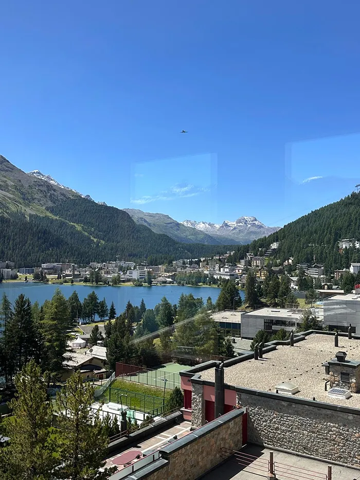 Architektur und Hotelatmosphäre im GRACE LA MARGNA St. Moritz