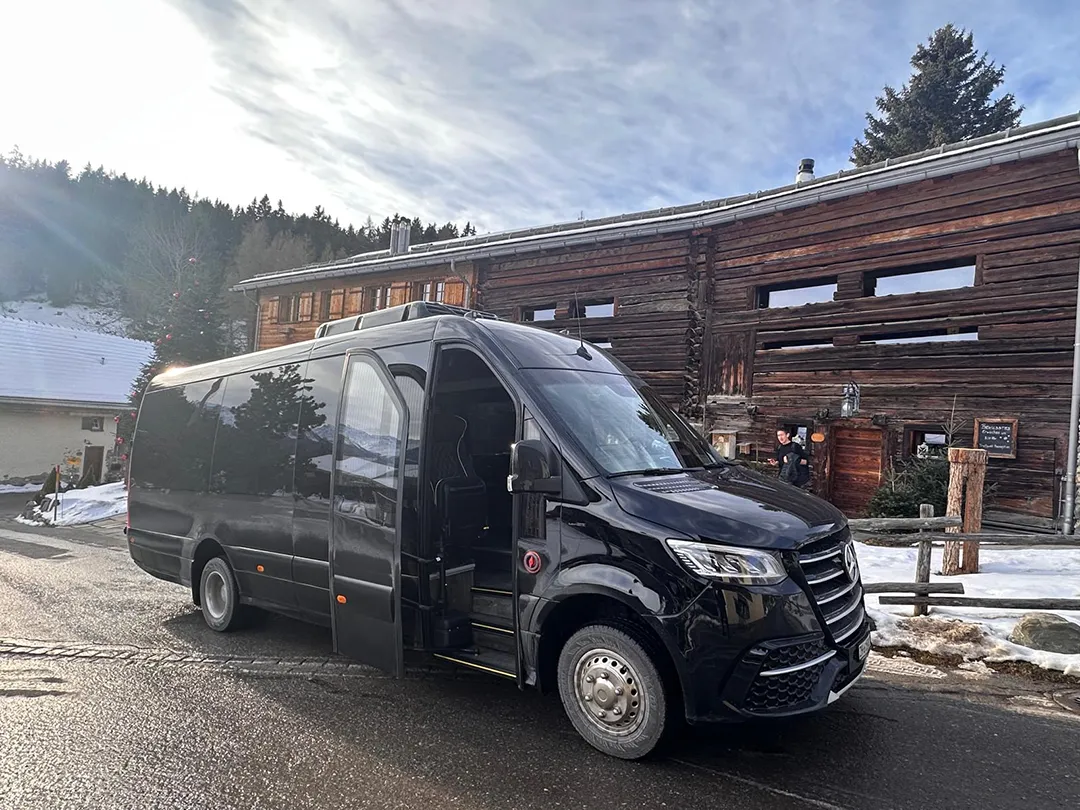 Premiumfahrzeug für einen Chauffeurtransfer nach Sporz near Lenzerheide