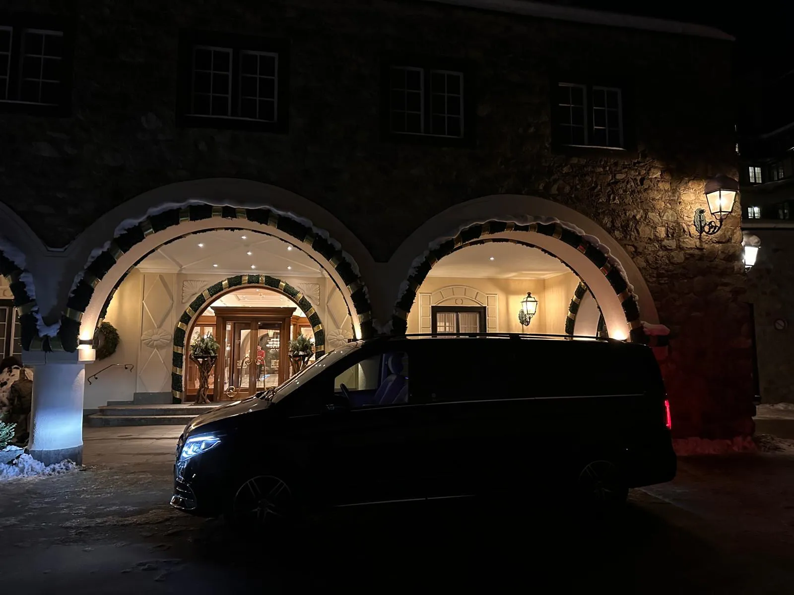 Premiumfahrzeug für einen Chauffeurtransfer nach Suvretta, St. Moritz